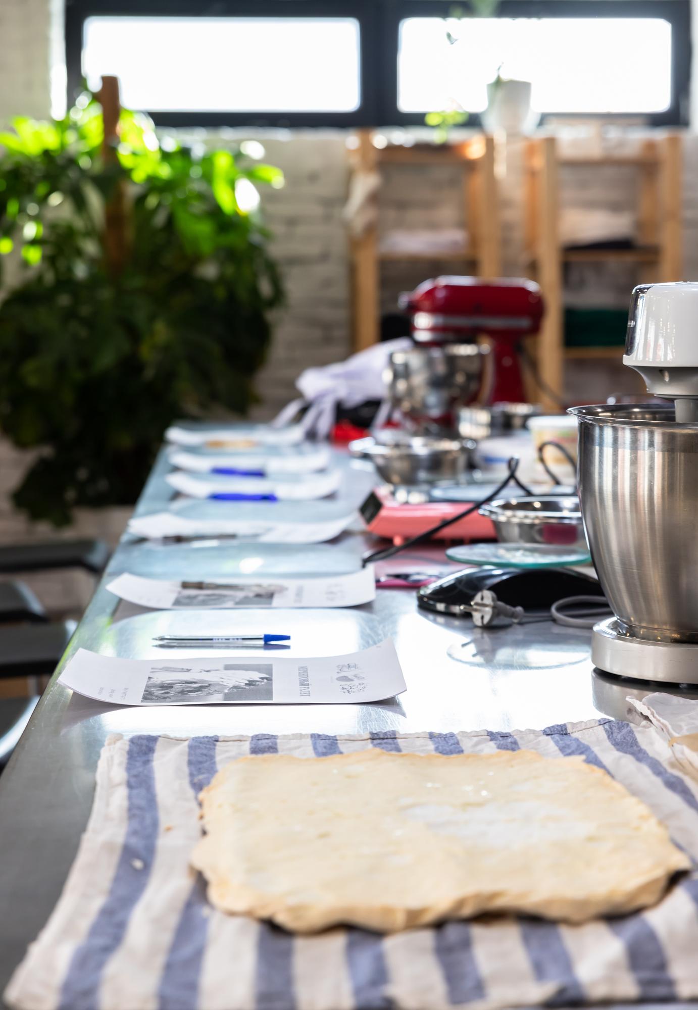 Workshop table with cooking tools